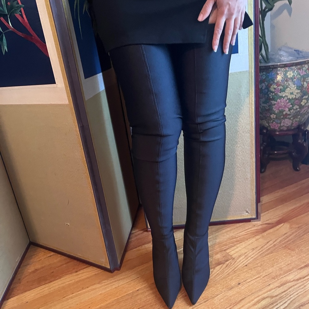 👠 👢 STUART WEITZMAN BLACK STRETCH SATIN HIGH BOOT SIZE 8 - Picture 2 of 16